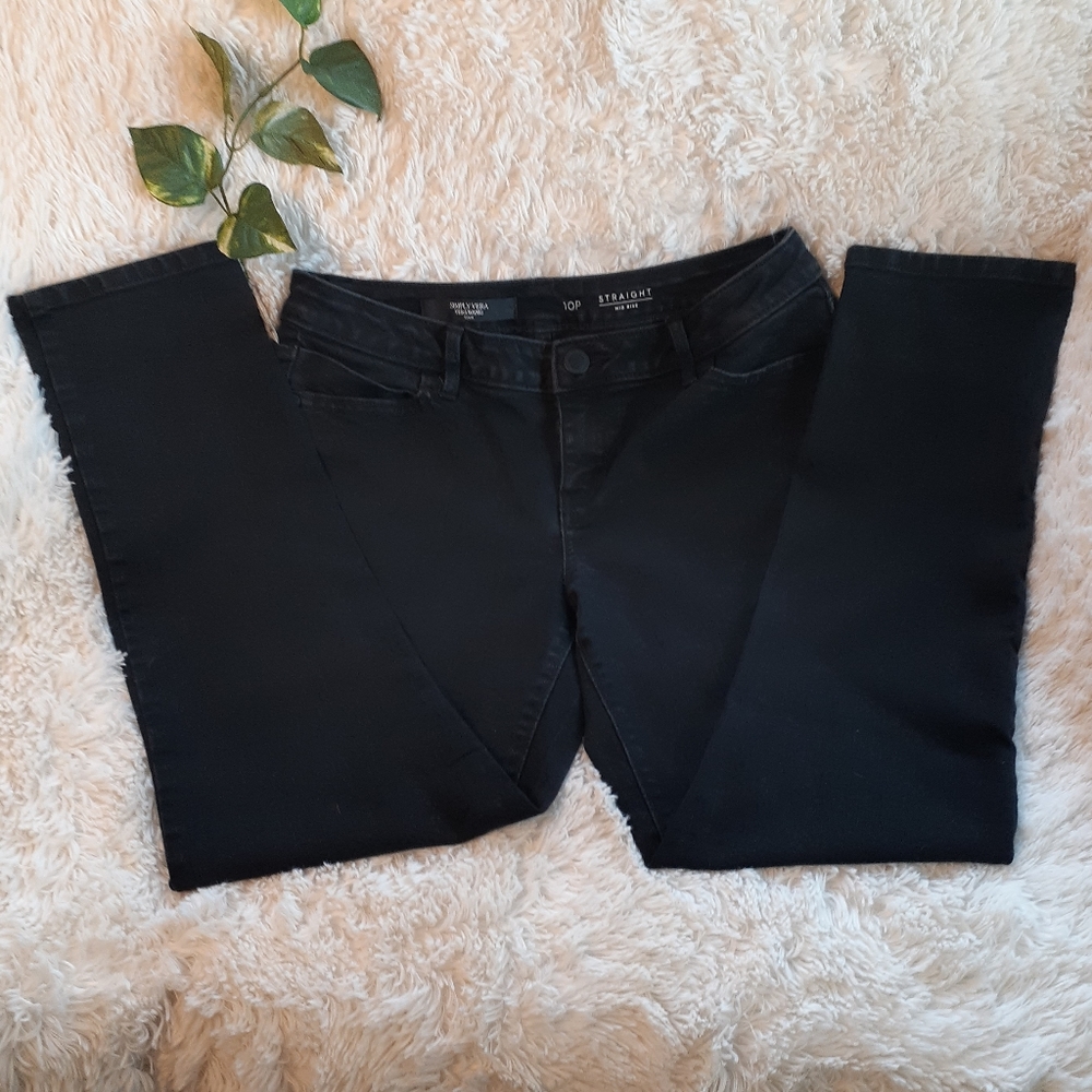 Vera Wang Mid-Rise Jean's 10p Straight Leg